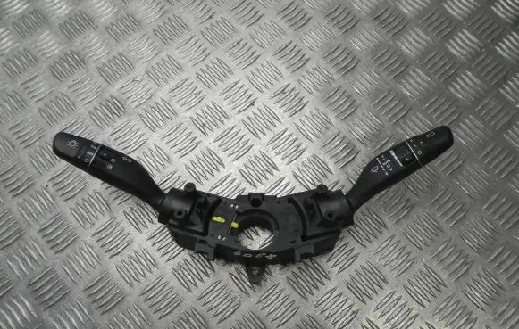 Hyundai Kona I Wiper turn signal indicator stalk/switch 93404J9860