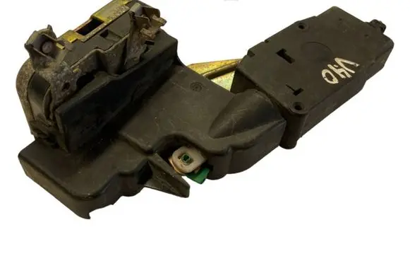 Volvo S40, V40 Tailgate/trunk/boot lock/catch/latch