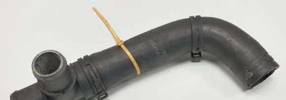 Jaguar XF X250 Engine coolant pipe/hose 4R83-8N241-AC