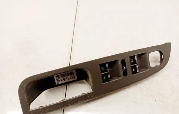 Volkswagen Jetta V Electric window control switch 1K4868049B