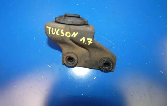 Hyundai Tucson TL Radiator mount bracket 28259-2A441