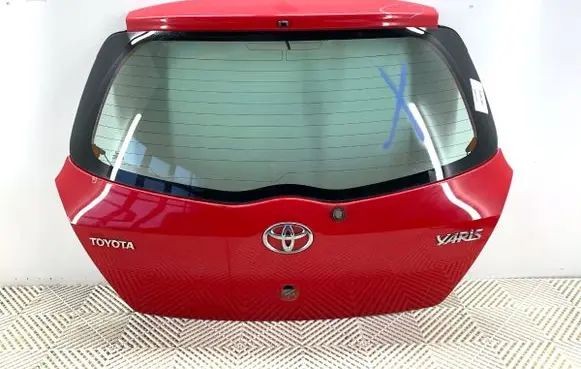 Toyota Yaris Tailgate/trunk/boot lid