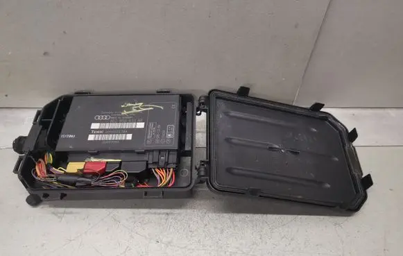 Audi A4 S4 B6 8E 8H Comfort/convenience module 8E0959433AR