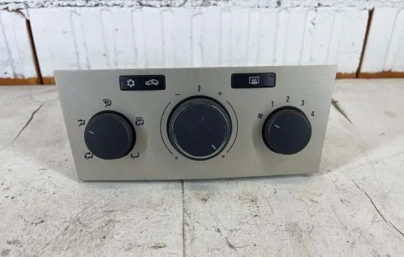 Opel Zafira B Climate control unit 13269404