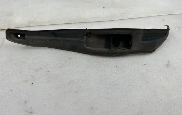 Citroen C5 Fender end trim 9682864180