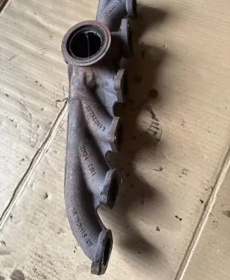 BMW 7 F01 F02 F03 F04 Exhaust manifold 143417