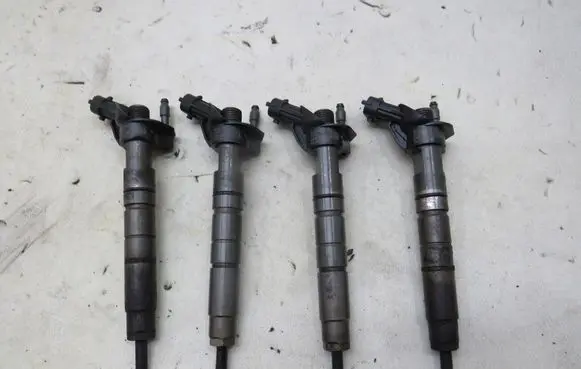 Honda Civic IX Fuel injectors set 0445116056