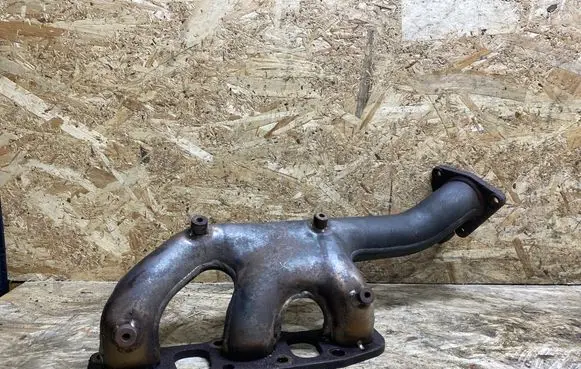 Nissan 350Z Exhaust manifold