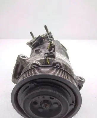 Volvo V60 Air conditioning (A/C) compressor (pump) 31332528
