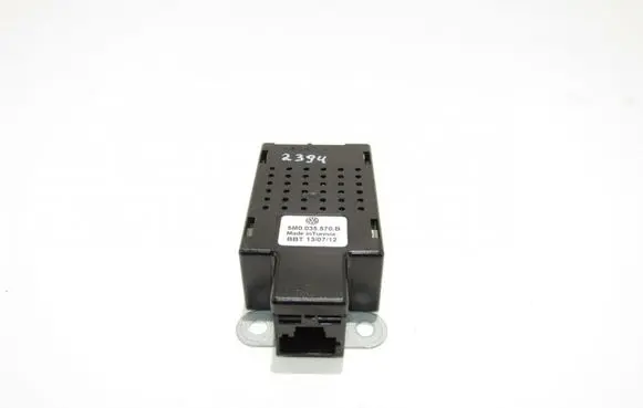 Volkswagen Golf VI Aerial antenna amplifier 5M0035570B