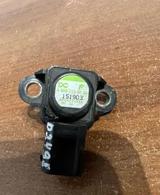 Mercedes-Benz B W245 Air pressure sensor A0051535028 D2498