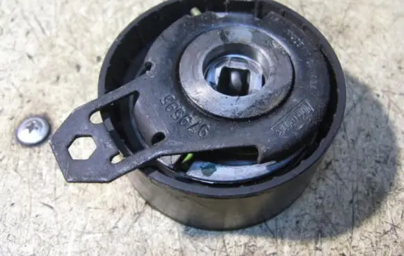 Renault Laguna I Timing belt tensioner 979595 19DTI81KW