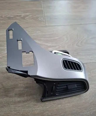 Renault Kadjar Dashboard air vent grill cover trim 687609073R