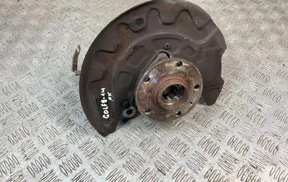 Volkswagen Golf VIII Front wheel hub