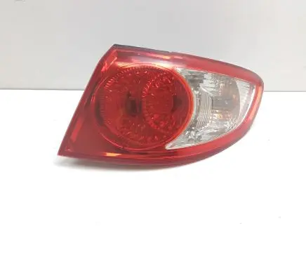 Hyundai Santa Fe Rear/tail lights 924022B000