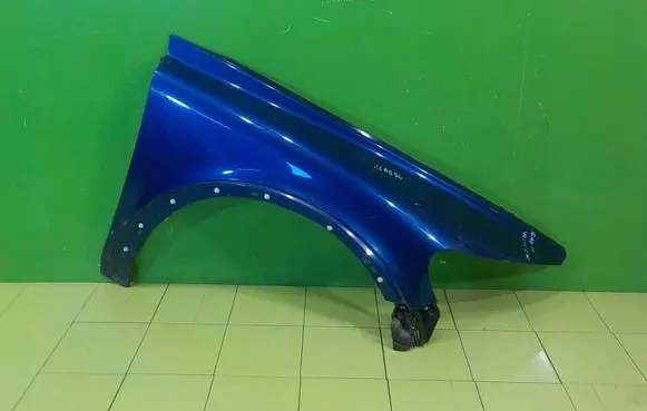 Volvo C30 Fender PRZOD PRAWY