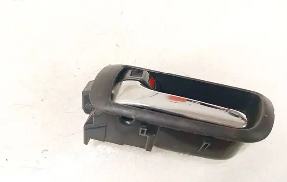 Toyota Corolla Verso AR10 Rear door interior handle 692060F010