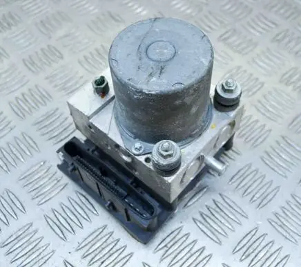 Renault Clio III ABS Pump 8200701499 0265234620
