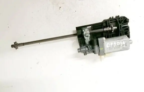 BMW 7 E65 E66 Seat adjustment motor 0390201971