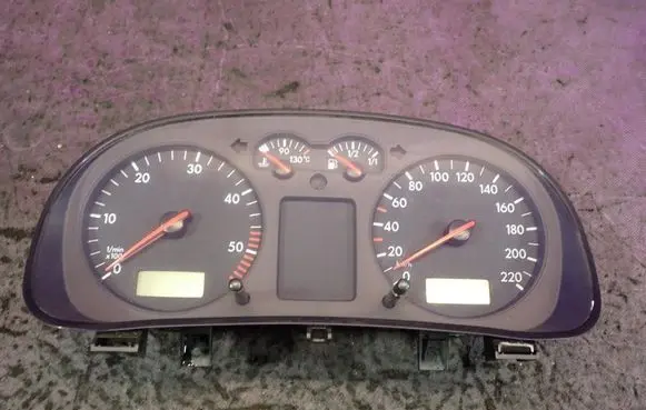 Volkswagen Golf IV Speedometer (instrument cluster)