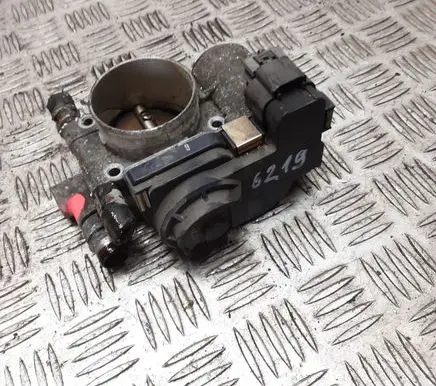 Opel Zafira B Throttle valve 25362123