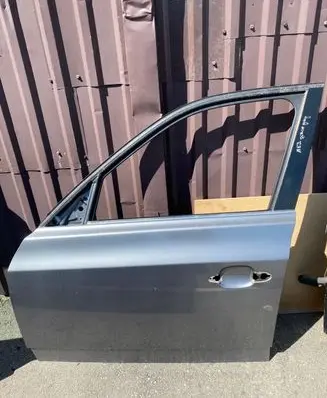 BMW X3 E83 Front door