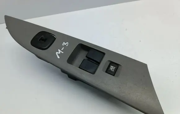 Mazda 3 I Electric window control switch 03123010 BP4K