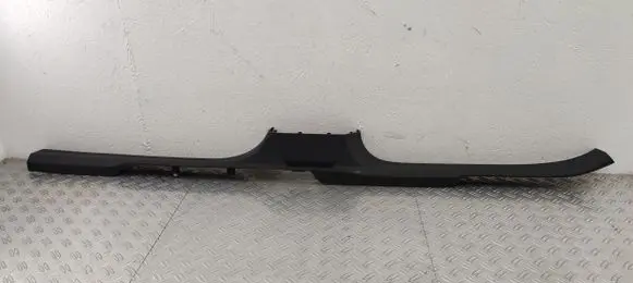 Front sill trim cover