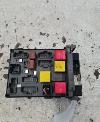 Renault Laguna II Fuse module