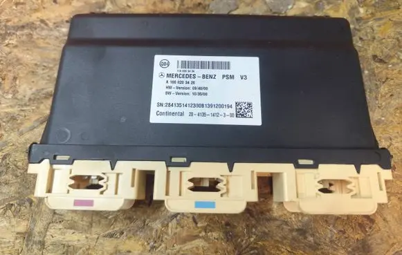 Mercedes-Benz ML W166 Seat control module A1668203426 2841351412300 1668203426