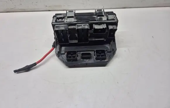 Dodge Grand Caravan Fuse module 68239606AA