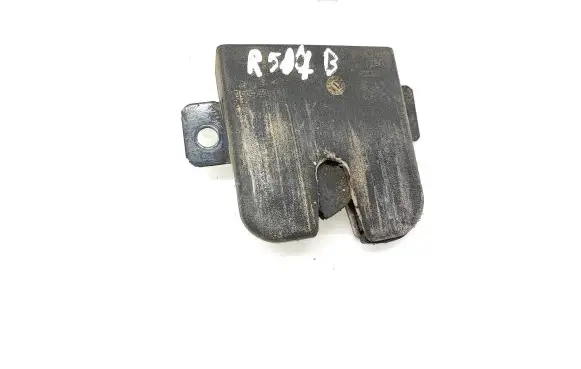 Loading door lock