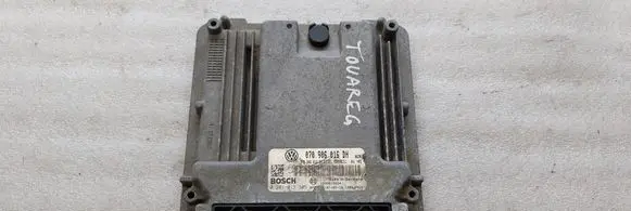 Volkswagen Touareg I Engine control unit/module 070906016DH 0281013305