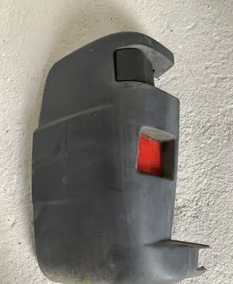 Rear bumper corner part panel trim