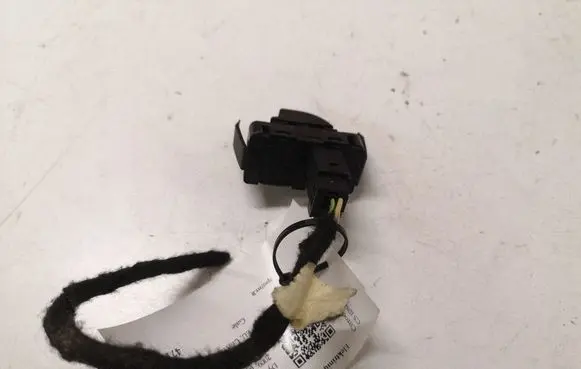Citroen C5 Electric window control switch 11689 13820