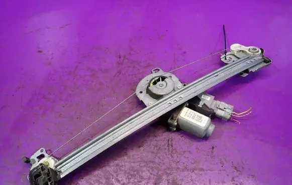 Citroen C3 Front door window regulator with motor