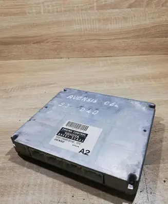 Toyota Avensis T250 Engine control unit/module ECU 8966105A21 MB1758008340