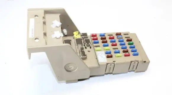 Subaru Impreza III Fuse box set 82201FG000