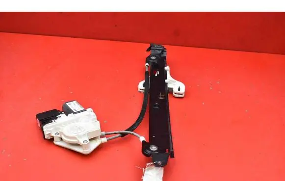 Seat Altea XL Rear door window regulator with motor 5P0839401