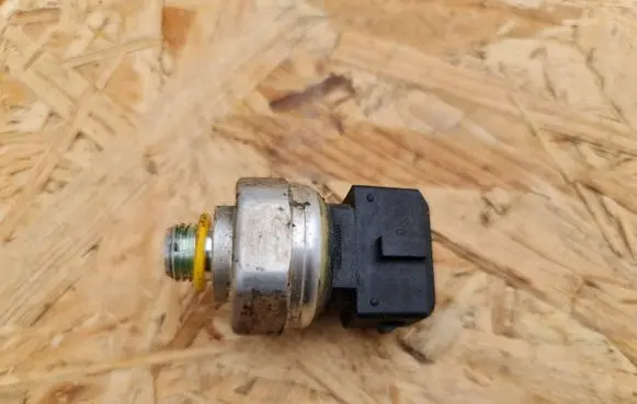 Volvo XC90 Air conditioning (A/C) pressure sensor 31368366