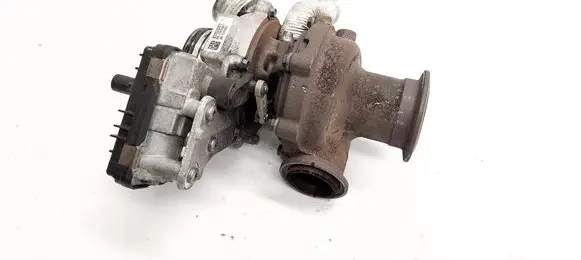 BMW 4 F32 F33 Turbo 857008207 8199760014
