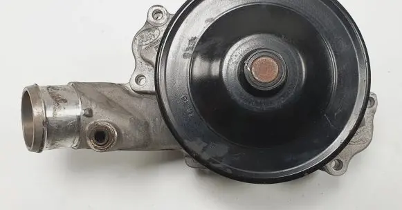 Jaguar XF X250 Water pump 8W93-8K500-BC