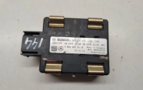 Mercedes-Benz C W205 Distronic sensor radar 0009052616 A0009052616 0203305143