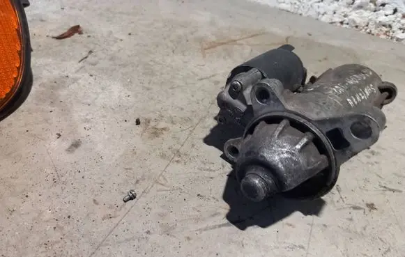 Ford Focus Starter motor 96BD-11000-AA