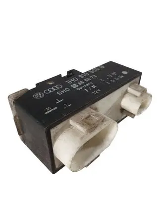 Volkswagen Golf IV Coolant fan relay 1H0919506B 898673