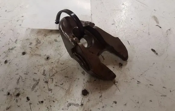 Ford Mondeo MK V Fuel Injector clamp holder 23826