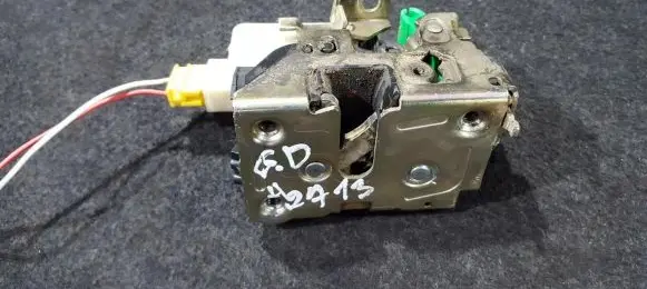 Renault Kangoo I Rear door lock nenustayta