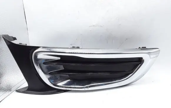 Citroen C3 Picasso Front bumper lower grill 99831L 9682332477