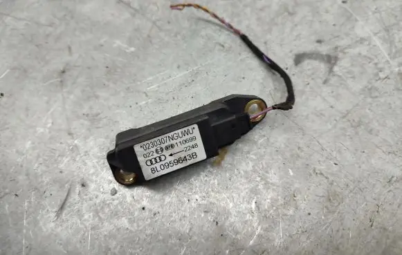 Audi A3 S3 8L Airbag deployment crash/impact sensor 8L0959643B