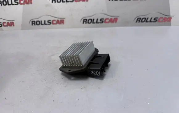 Toyota Corolla E110 Heater blower motor/fan resistor 4993002121